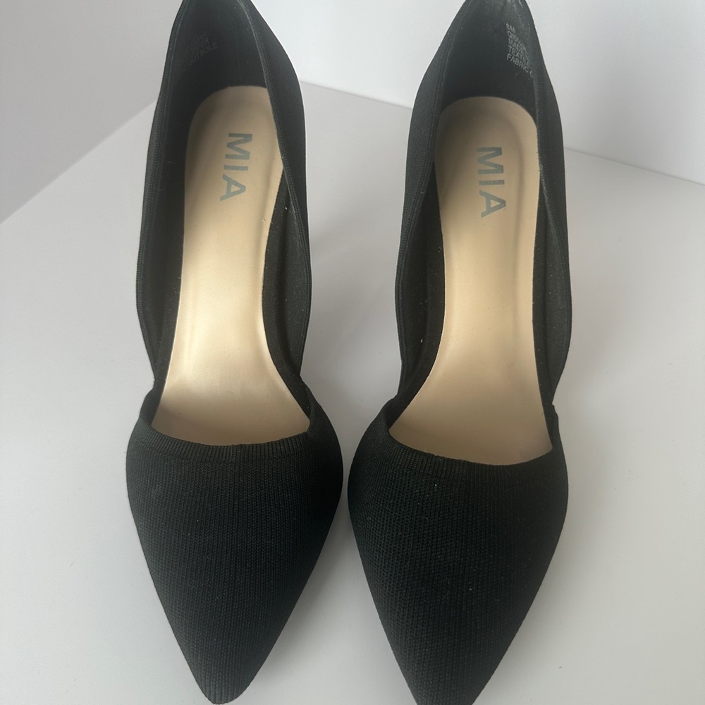 MIA Elegant Black Pointed Heels